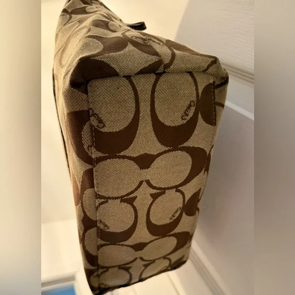 Coach Signature Brown and Tan Reversible Shoulder Bag - Picture 6 of 15